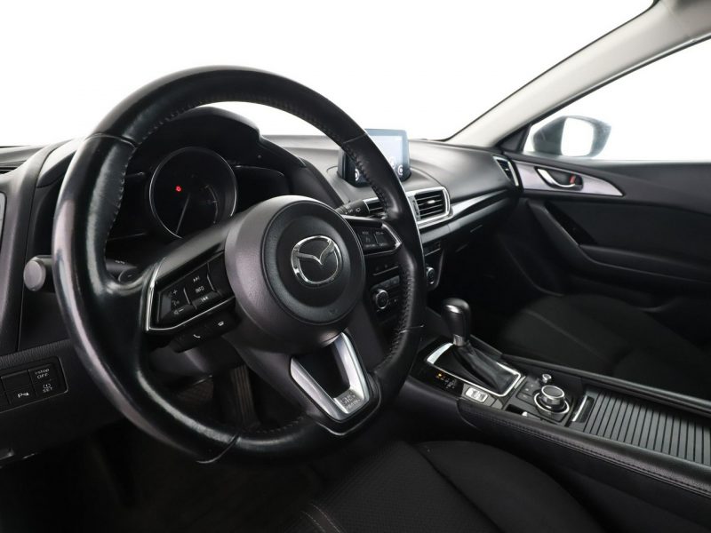 Mazda 3 Automat navi kamera i czujniki parkowania klima auto grzane fotele III (2013-)