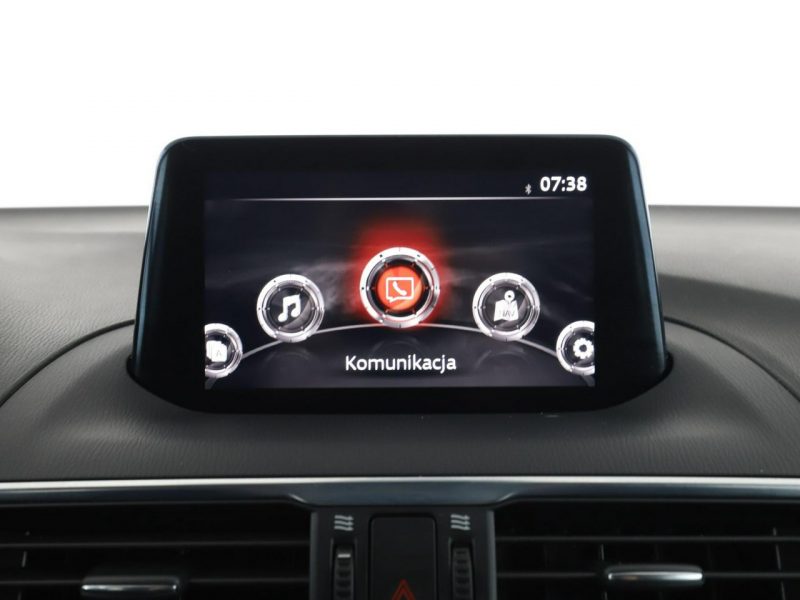Mazda 3 Automat navi kamera i czujniki parkowania klima auto grzane fotele III (2013-)