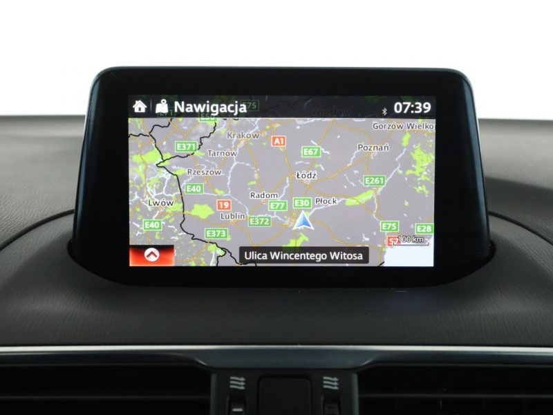 Mazda 3 Automat navi kamera i czujniki parkowania klima auto grzane fotele III (2013-)