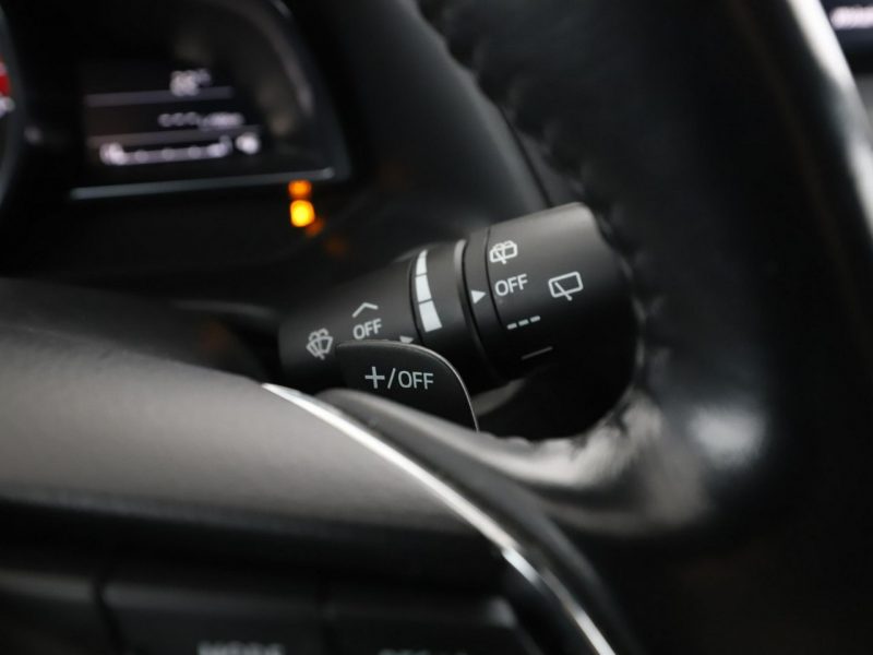 Mazda 3 Automat navi kamera i czujniki parkowania klima auto grzane fotele III (2013-)