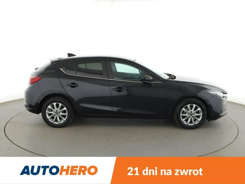 Mazda 3 Automat navi kamera i czujniki parkowania klima auto grzane fotele III (2013-)