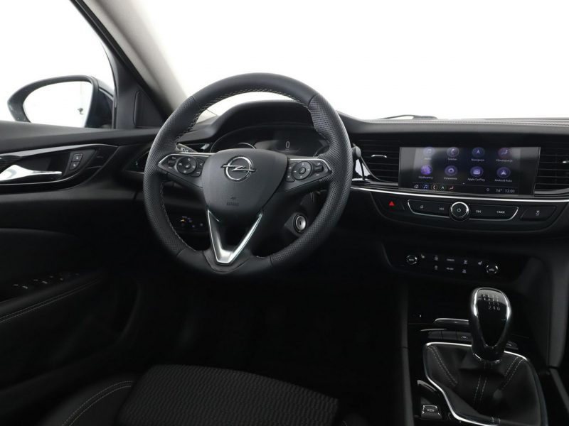 Opel Insignia navi klima auto kamera i czujniki parkowania grzane fotele B (2017-)