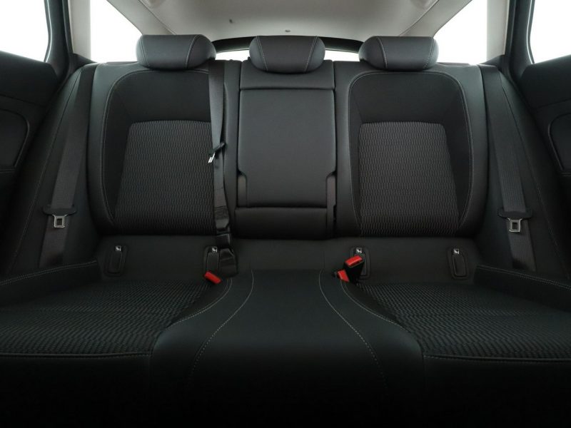 Opel Insignia navi klima auto kamera i czujniki parkowania grzane fotele B (2017-)