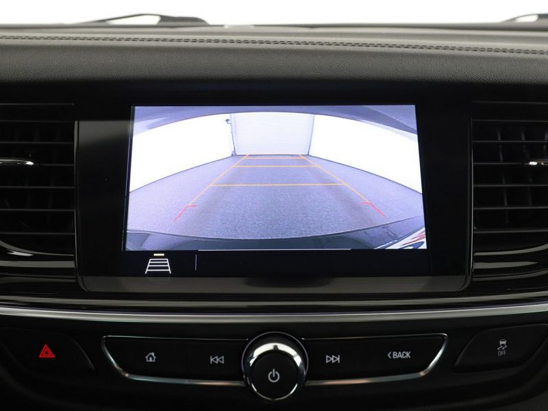 Opel Insignia navi klima auto kamera i czujniki parkowania grzane fotele B (2017-)