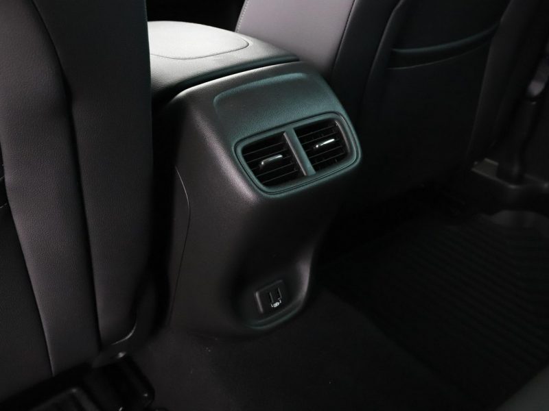 Opel Insignia navi klima auto kamera i czujniki parkowania grzane fotele B (2017-)