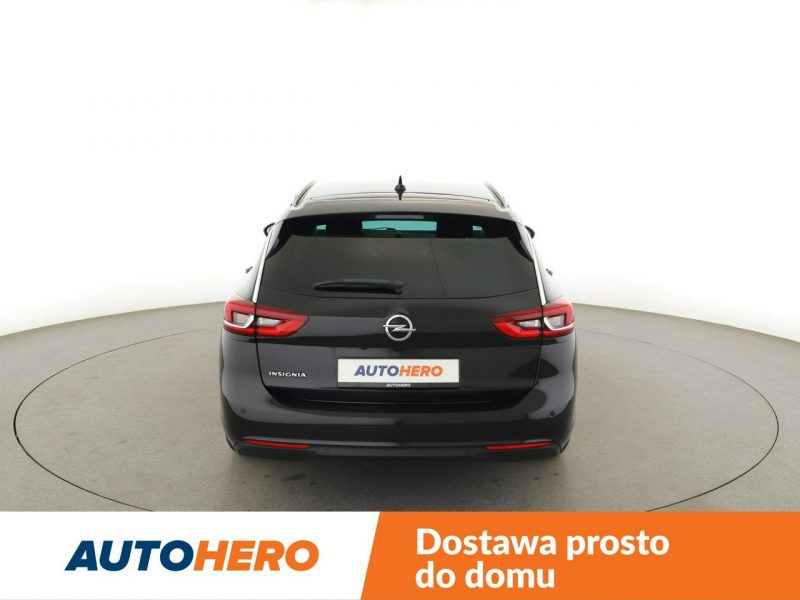 Opel Insignia navi klima auto kamera i czujniki parkowania grzane fotele B (2017-)