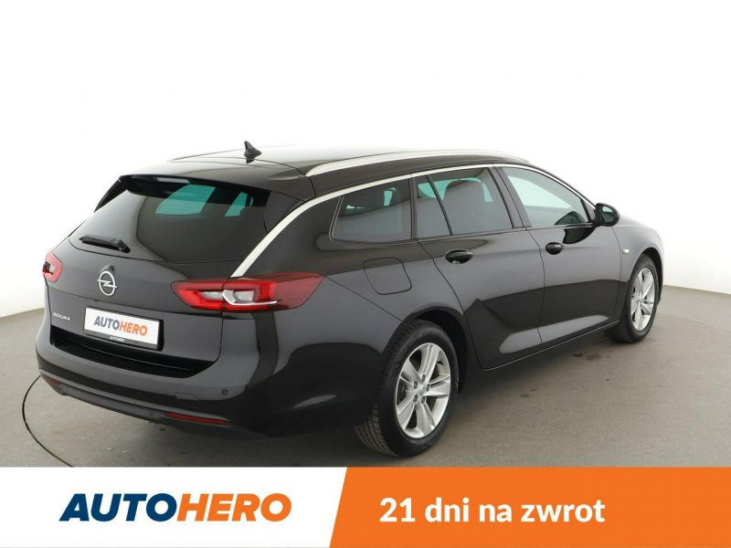 Opel Insignia navi klima auto kamera i czujniki parkowania grzane fotele B (2017-)