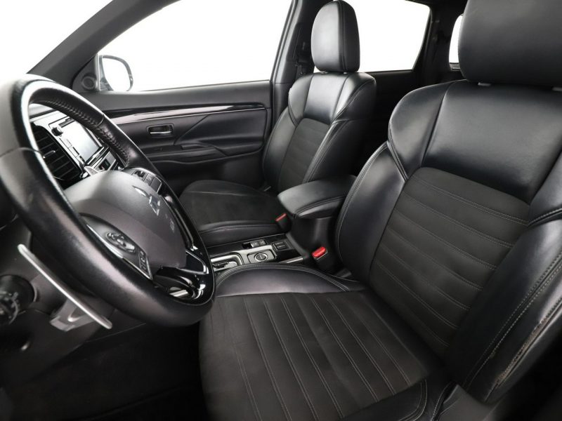 Mitsubishi Outlander GRATIS! Pakiet Serwisowy o wartości 700 zł! III (2012-)