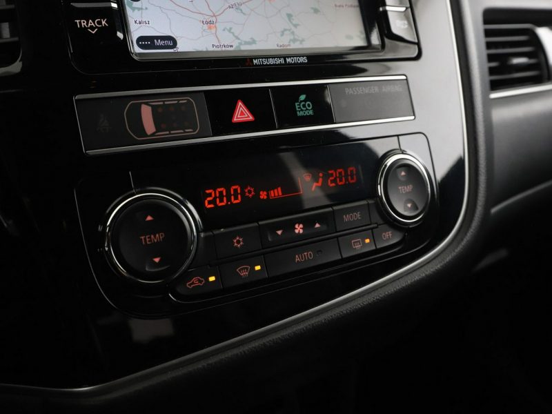 Mitsubishi Outlander GRATIS! Pakiet Serwisowy o wartości 700 zł! III (2012-)