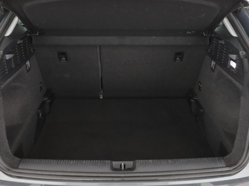 Audi Q2 full LED navi klimatyzacja czujniki parkowania