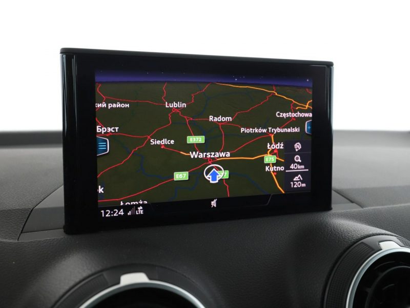 Audi Q2 full LED navi klimatyzacja czujniki parkowania