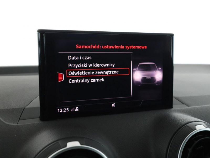 Audi Q2 full LED navi klimatyzacja czujniki parkowania