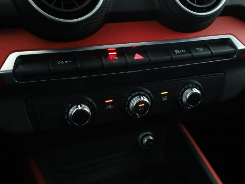 Audi Q2 full LED navi klimatyzacja czujniki parkowania