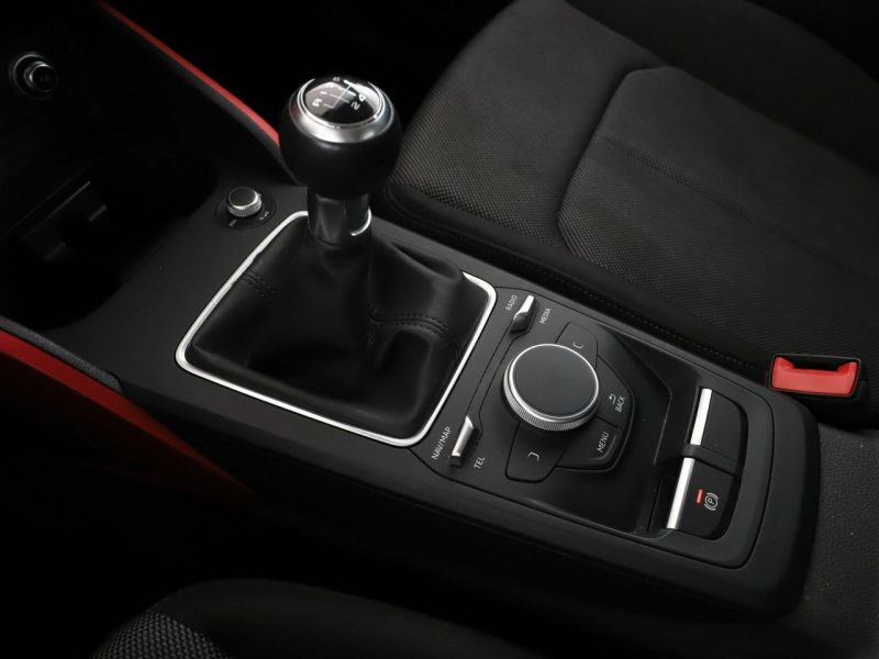 Audi Q2 full LED navi klimatyzacja czujniki parkowania