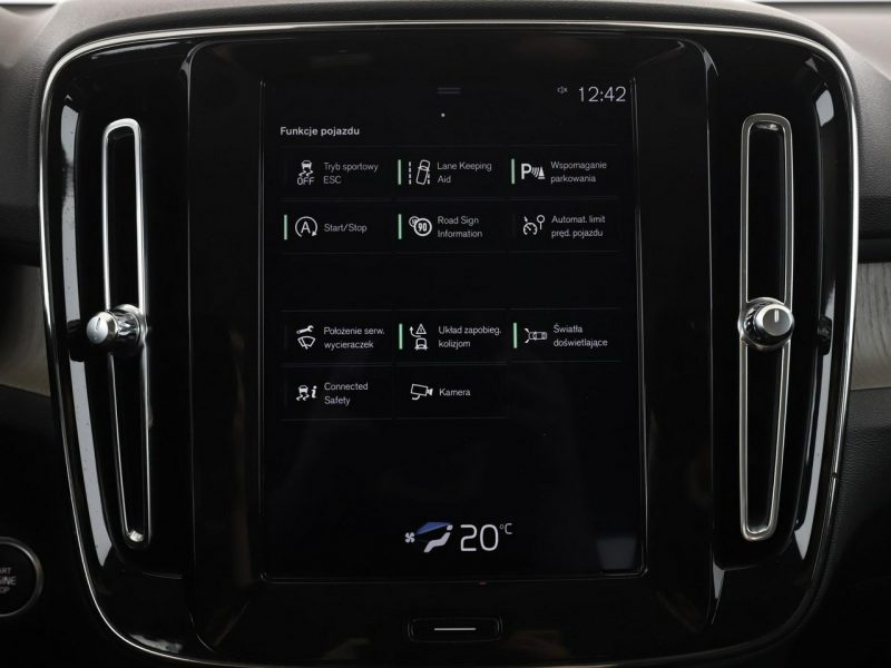 Volvo XC 40 Automat full LED skóra navi kamera i czujniki parkowania