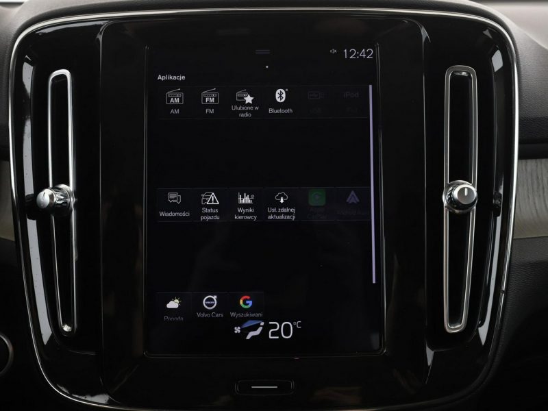 Volvo XC 40 Automat full LED skóra navi kamera i czujniki parkowania