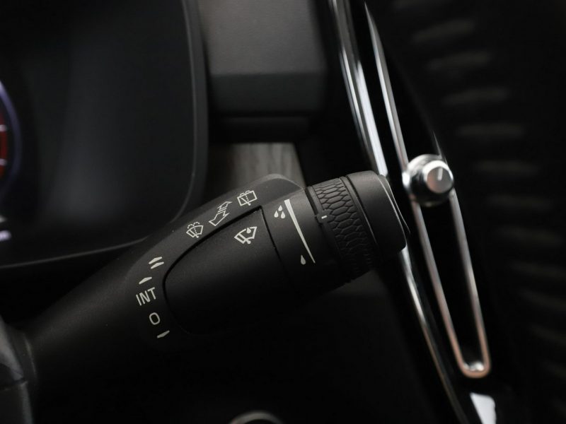 Volvo XC 40 Automat full LED skóra navi kamera i czujniki parkowania