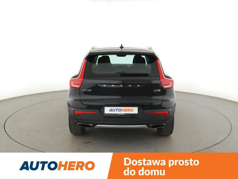 Volvo XC 40 Automat full LED skóra navi kamera i czujniki parkowania