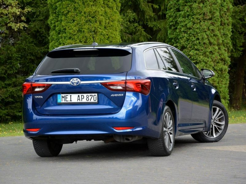 Toyota Avensis 1.8 VVT-i(147KM) Xenon Ledy Navi Kamera Grzane Fotele z Niemiec III (2009-)