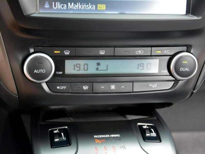 Toyota Avensis 1.8 VVT-i(147KM) Xenon Ledy Navi Kamera Grzane Fotele z Niemiec III (2009-)