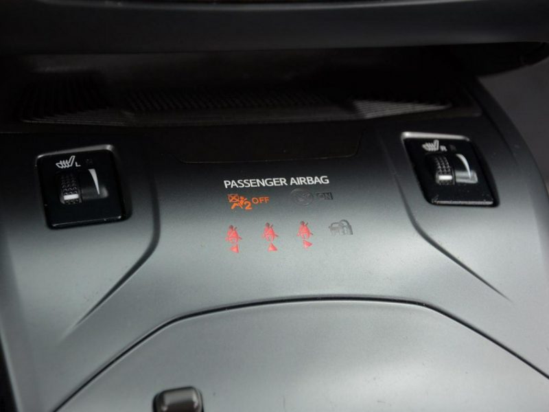 Toyota Avensis 1.8 VVT-i(147KM) Xenon Ledy Navi Kamera Grzane Fotele z Niemiec III (2009-)