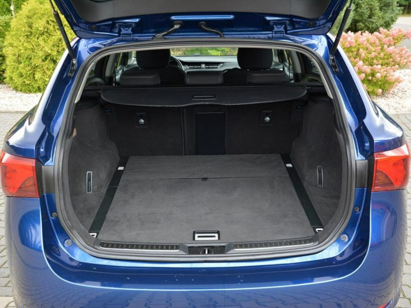 Toyota Avensis 1.8 VVT-i(147KM) Xenon Ledy Navi Kamera Grzane Fotele z Niemiec III (2009-)