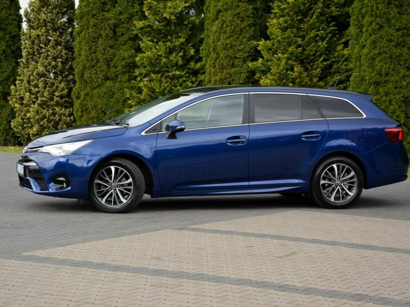 Toyota Avensis 1.8 VVT-i(147KM) Xenon Ledy Navi Kamera Grzane Fotele z Niemiec III (2009-)