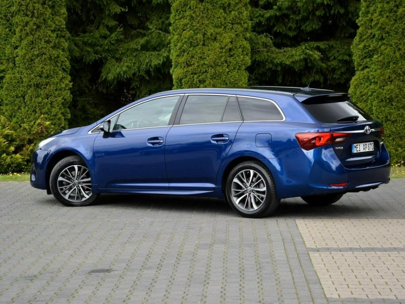 Toyota Avensis 1.8 VVT-i(147KM) Xenon Ledy Navi Kamera Grzane Fotele z Niemiec III (2009-)