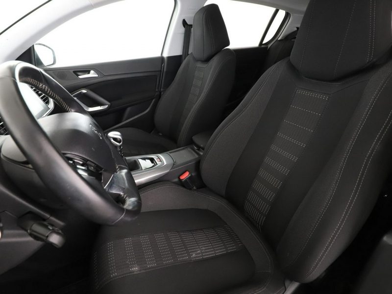 Peugeot 308 Allure navi kamera niski przebieg klima-auto ACC FullLED T9 (2014-2021)
