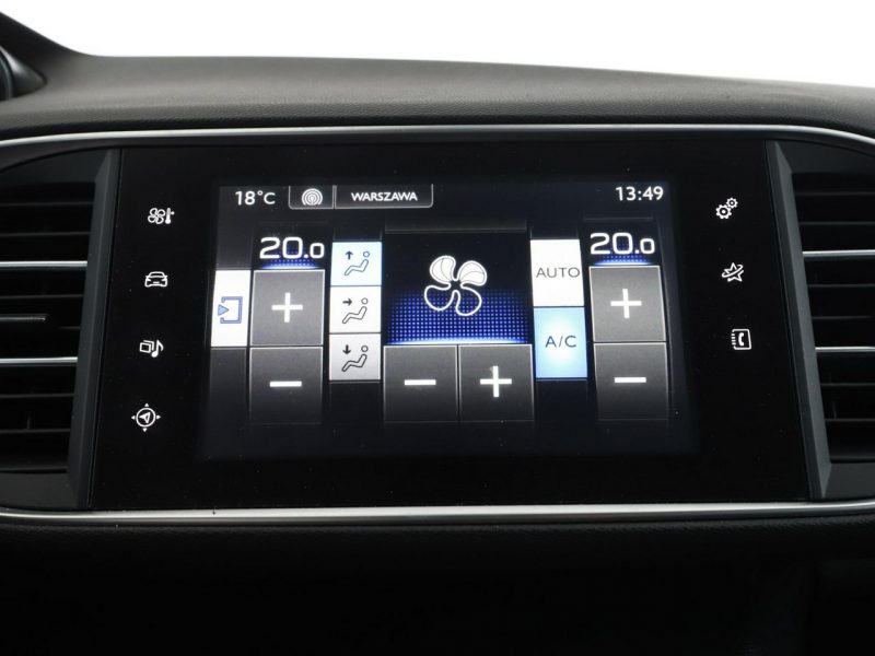 Peugeot 308 Allure navi kamera niski przebieg klima-auto ACC FullLED T9 (2014-2021)