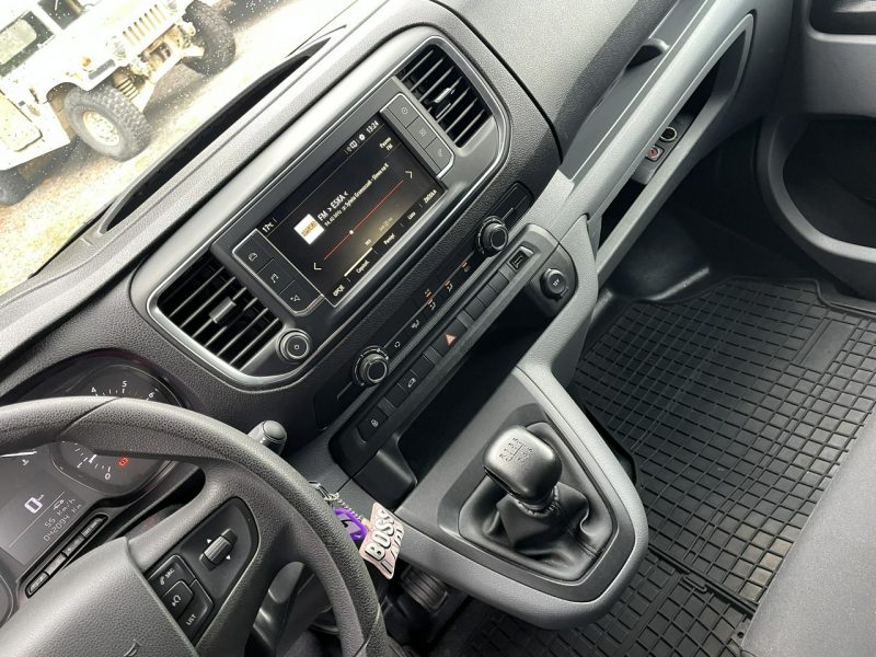 Opel Vivaro Klimatyzacja, Nawigacja, Tempomat, CarPlay, Grzane Lusterka, Czujniki III (2019-)