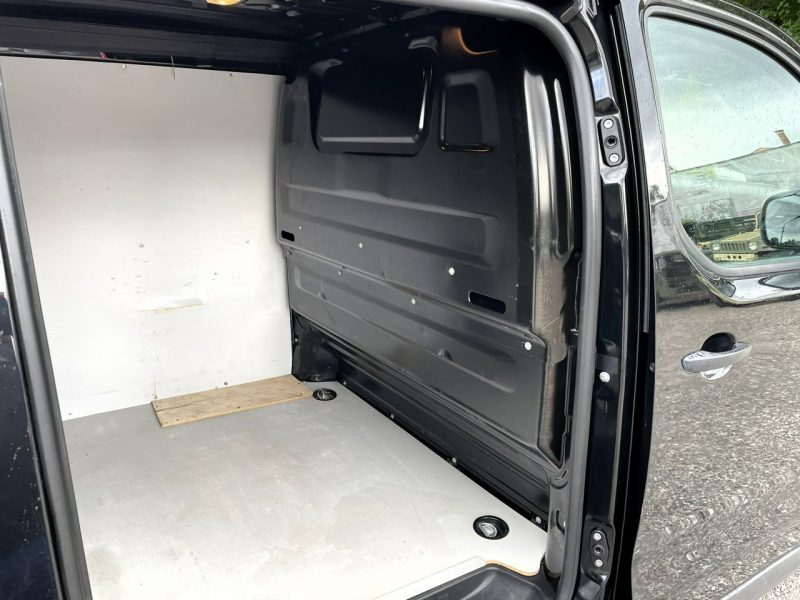 Opel Vivaro Klimatyzacja, Nawigacja, Tempomat, CarPlay, Grzane Lusterka, Czujniki III (2019-)