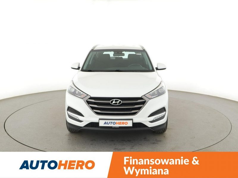 Hyundai Tucson LED grzane fotele klima czujniki parkowania navi bluetooth III (2015-2020)