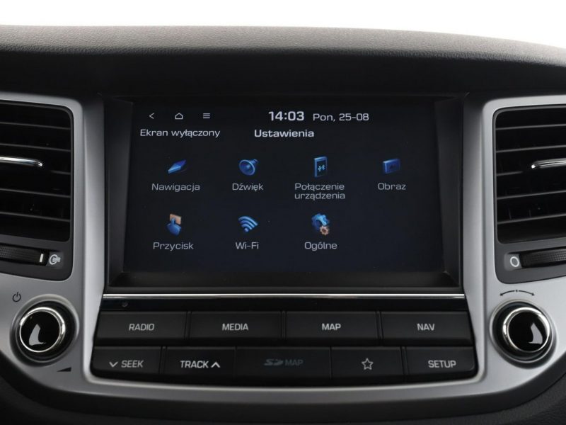 Hyundai Tucson LED grzane fotele klima czujniki parkowania navi bluetooth III (2015-2020)