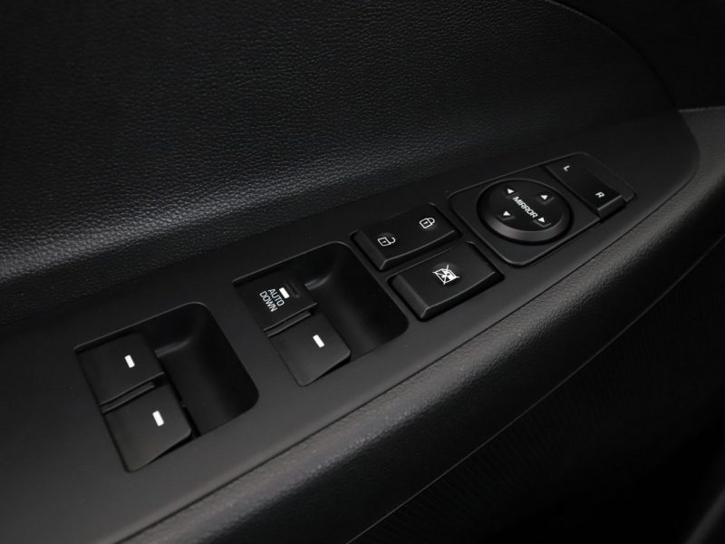 Hyundai Tucson LED grzane fotele klima czujniki parkowania navi bluetooth III (2015-2020)