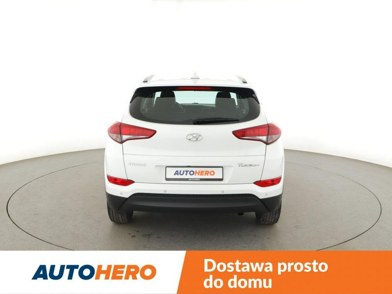 Hyundai Tucson LED grzane fotele klima czujniki parkowania navi bluetooth III (2015-2020)