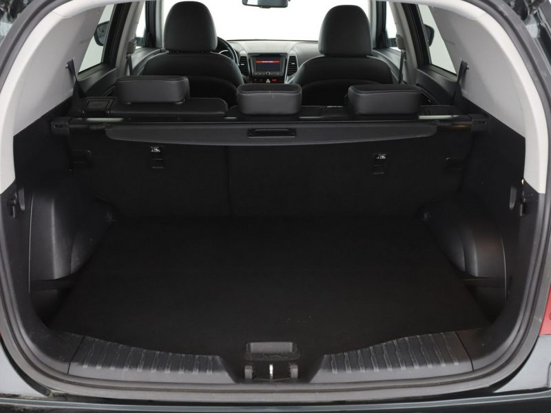 SsangYong XLV automat skóra kamera-PDC grzane fotele hak tempomat