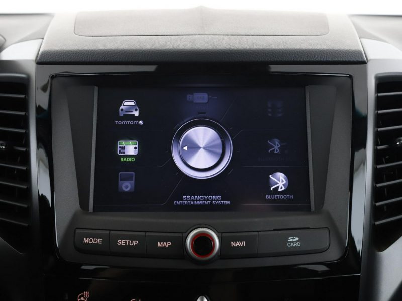 SsangYong XLV automat skóra kamera-PDC grzane fotele hak tempomat
