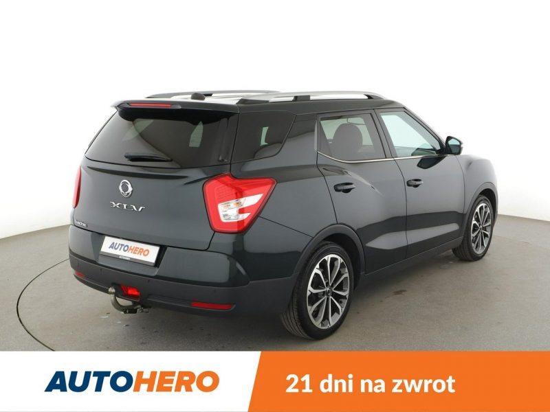 SsangYong XLV automat skóra kamera-PDC grzane fotele hak tempomat