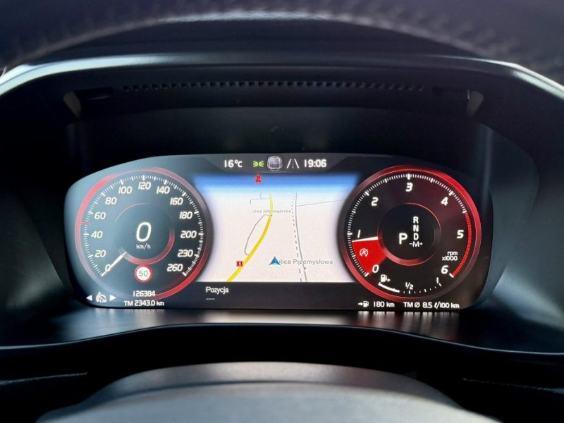 Volvo XC 40 4x4,Virtual Tacho,LED,Gwarancja