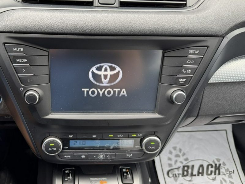 Toyota Avensis Pisemna Gwarancja 12 miesięcy III (2009-)