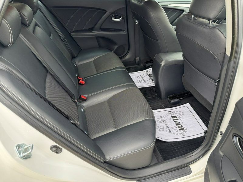 Toyota Avensis Pisemna Gwarancja 12 miesięcy III (2009-)