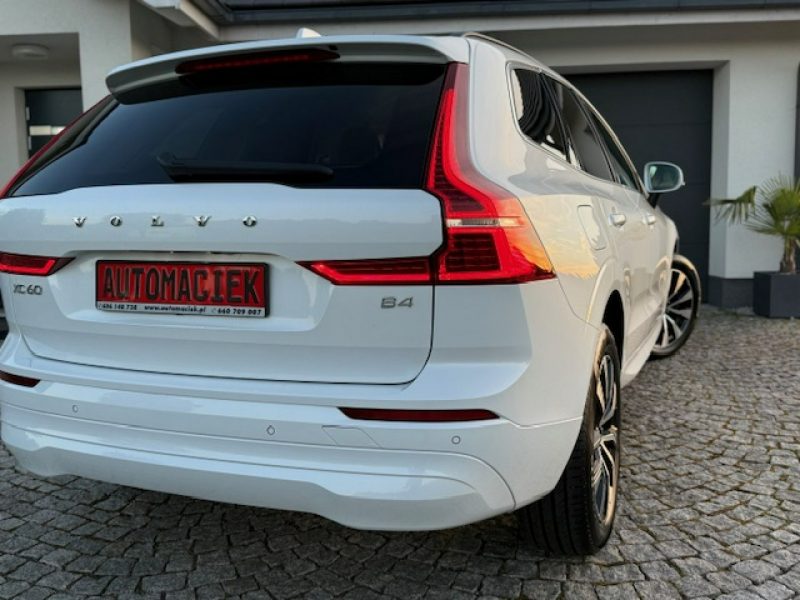 Volvo XC 60 NOWY MODEL, JASNY ŚRODEK, B4 DIESEL, 197PS, SUPER STAN! II (2017-)