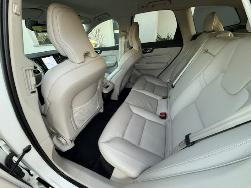 Volvo XC 60 NOWY MODEL, JASNY ŚRODEK, B4 DIESEL, 197PS, SUPER STAN! II (2017-)