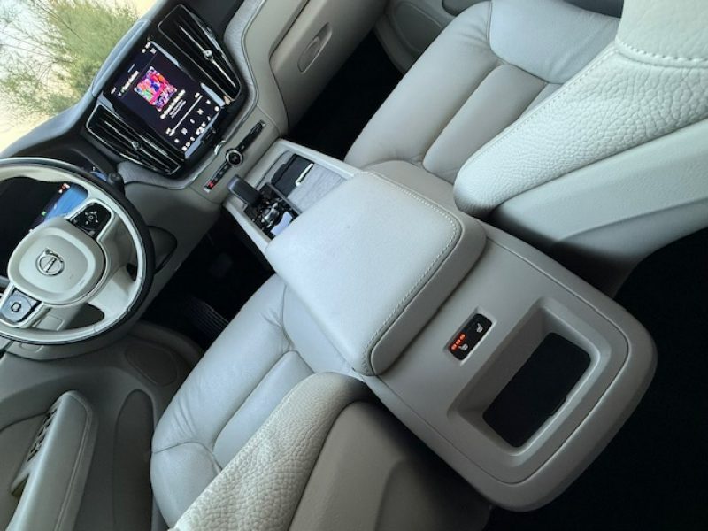 Volvo XC 60 NOWY MODEL, JASNY ŚRODEK, B4 DIESEL, 197PS, SUPER STAN! II (2017-)