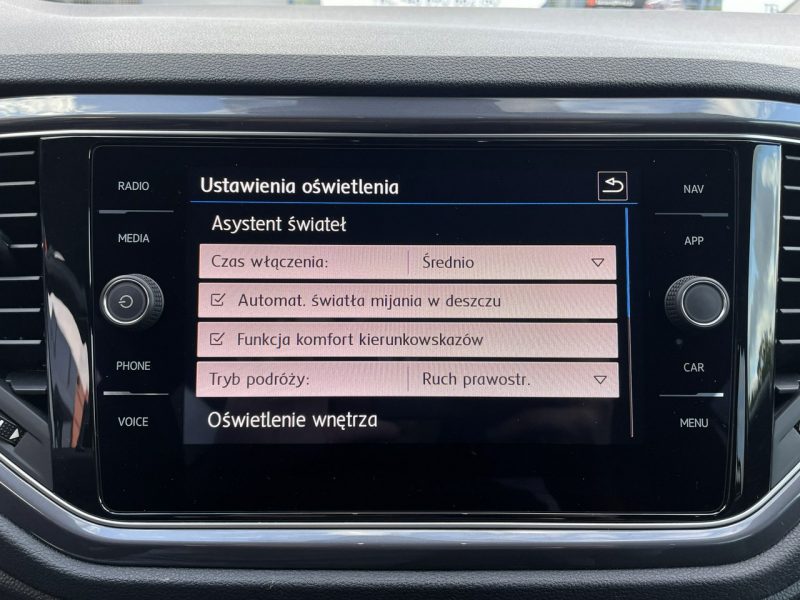 Volkswagen T-Roc R-Line,LED, Klima, Navi, Akt. Temp, Asystenci, CarPlay, Kamera Cofania