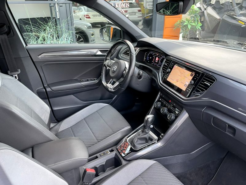Volkswagen T-Roc R-Line,LED, Klima, Navi, Akt. Temp, Asystenci, CarPlay, Kamera Cofania