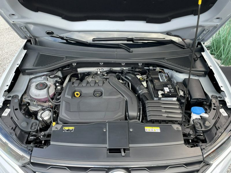 Volkswagen T-Roc R-Line,LED, Klima, Navi, Akt. Temp, Asystenci, CarPlay, Kamera Cofania