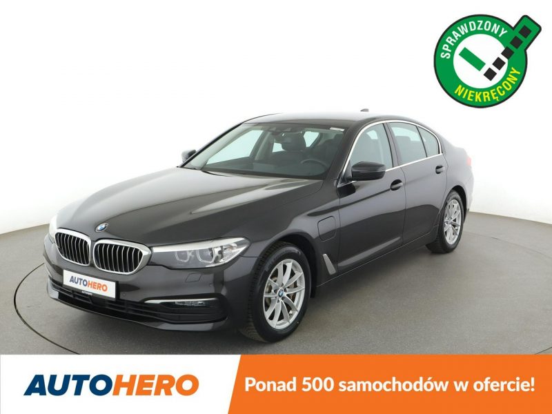 BMW 530 Plug-In Navi Kamera cofania Klimatyzacja Podgrzewane fotele Skórzana t G30 (2017-)