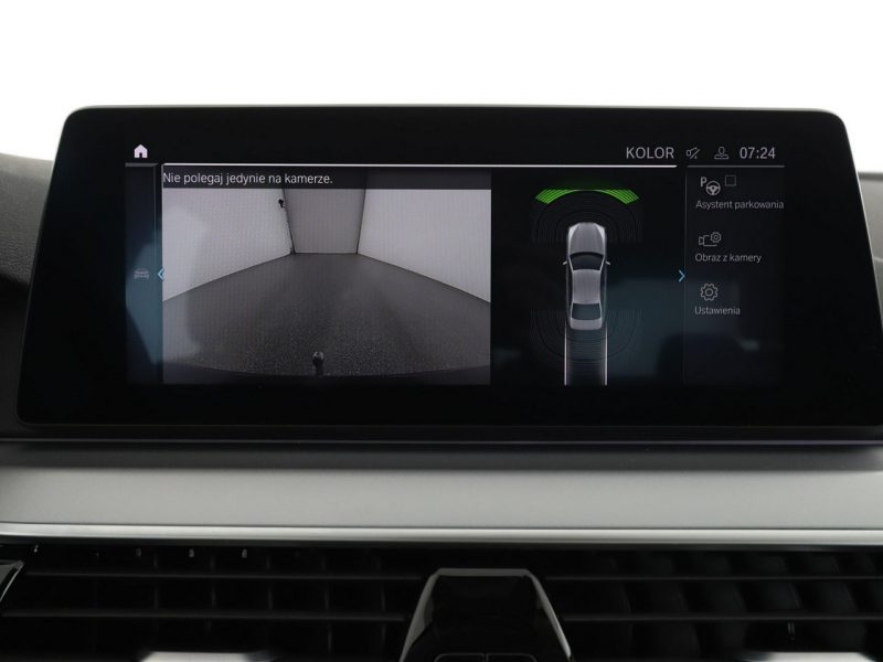 BMW 530 Plug-In Navi Kamera cofania Klimatyzacja Podgrzewane fotele Skórzana t G30 (2017-)